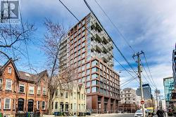 1005 - 2 AUGUSTA AVENUE  Toronto, ON M5V 0T3