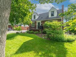 1384 EGMOND Drive  Sarnia, ON N7V 3G1