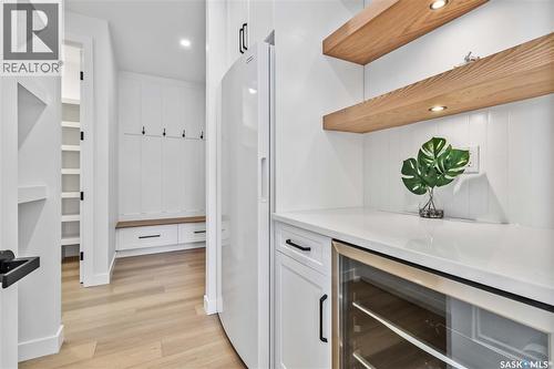 327 Woolf Bay, Saskatoon, SK - Indoor