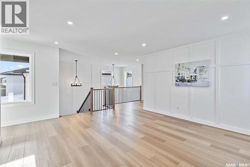 327 Woolf Bay, Saskatoon, SK - Indoor