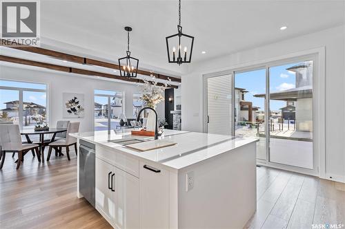 327 Woolf Bay, Saskatoon, SK - Indoor