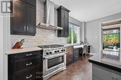 133 Arbourbrook Boulevard, Ottawa, ON - Indoor Photo Showing Kitchen With Upgraded Kitchen