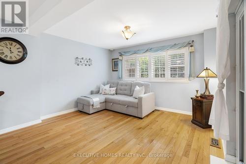 582 Upper James Street, Hamilton, ON 