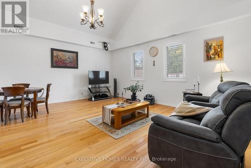 582 Upper James Street, Hamilton, ON 