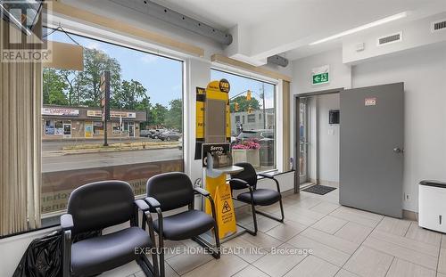 582 Upper James Street, Hamilton, ON 