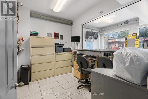 582 Upper James Street, Hamilton, ON 