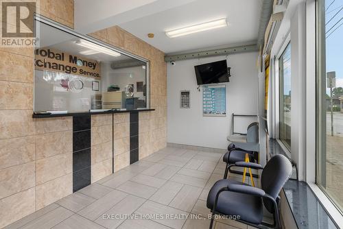 582 Upper James Street, Hamilton, ON 