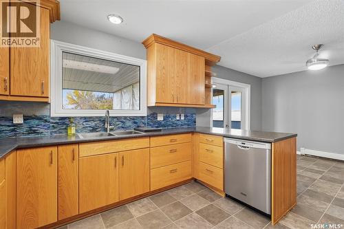 Deneiko Acreage, Usborne Rm No. 310, SK - Indoor Photo Showing Kitchen With Double Sink