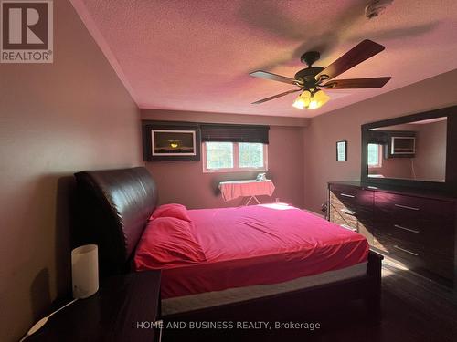 2639 Hayford Court, Mississauga, ON - Indoor Photo Showing Bedroom