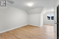 Bedroom 3 with cozy nook - 