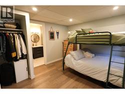 Downstairs bedroom W/ Ensuite - 