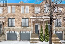 31 - 19 FOXCHASE AVENUE  Vaughan, ON L4L 9M9