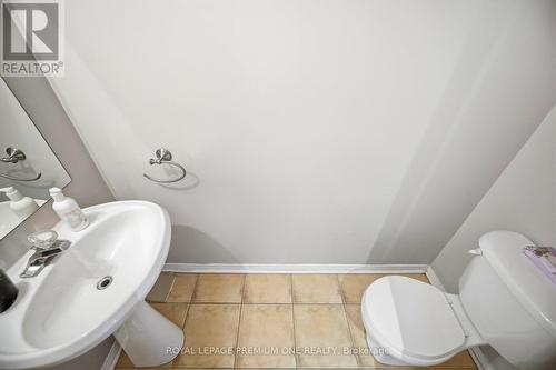 31 - 19 Foxchase Avenue, Vaughan, ON - Indoor Photo Showing Bathroom