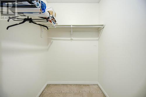 31 - 19 Foxchase Avenue, Vaughan, ON - Indoor With Storage