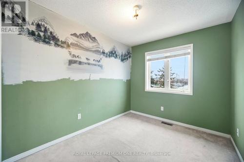 31 - 19 Foxchase Avenue, Vaughan, ON - Indoor Photo Showing Other Room