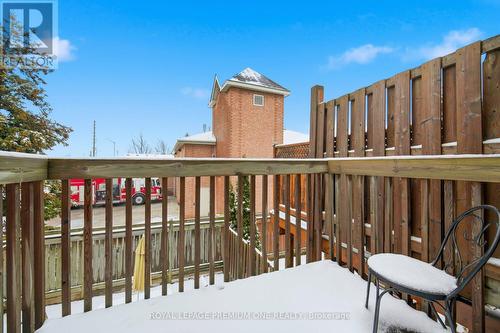 31 - 19 Foxchase Avenue, Vaughan, ON - Outdoor