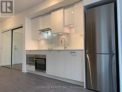 912 - 99 BROADWAY AVENUE  Toronto, ON M4P 0E3