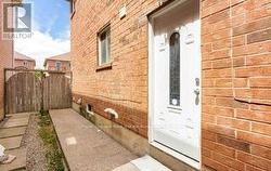 LOWER - 116 LAKE LOUISE DRIVE  Brampton, ON L6X 4Z8