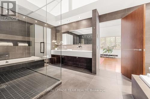 55 Willingdon Road, Ottawa, ON - Indoor Photo Showing Bathroom