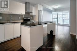 2211 - 51 EAST LIBERTY STREET  Toronto, ON M6K 3P8