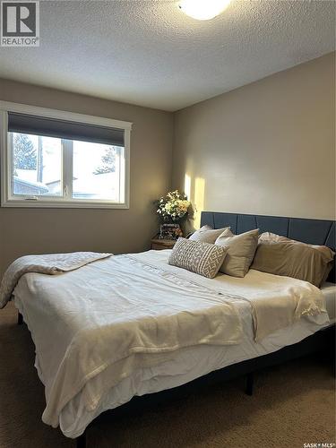 816 8Th Avenue, Rosthern, SK - Indoor Photo Showing Bedroom