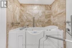 Walk-in Tub - 