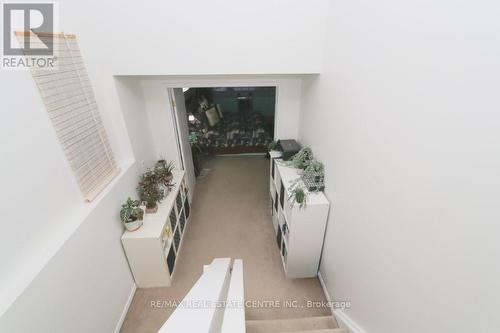 15 Gees Way, Cambridge, ON - Indoor Photo Showing Other Room