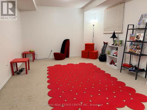 15 Gees Way, Cambridge, ON - Indoor