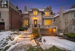 210 ST LEONARDS AVENUE  Toronto, ON M4N 1K7