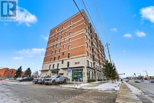 609 - 5917 MAIN STREET  Whitchurch-Stouffville, ON L4A 2Z9