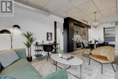 405 - 10 James Street, Ottawa, ON - Indoor Photo Showing Living Room