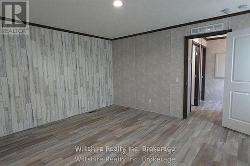 9 - 11981 Plank Rd (Tillsonburg) Road, Bayham, ON - Indoor Photo Showing Other Room