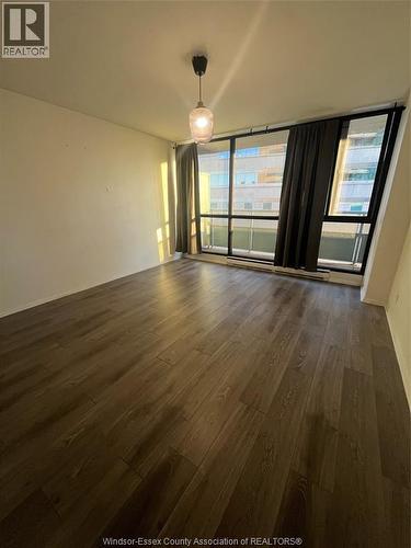 111 Riverside Unit# 511, Windsor, ON - Indoor Photo Showing Other Room