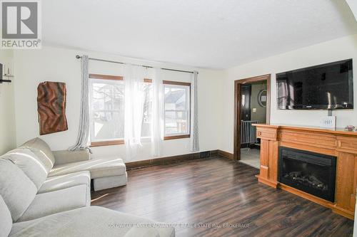 167 Garner Street, Welland (Welland Downtown), ON - Indoor Photo Showing Living Room With Fireplace