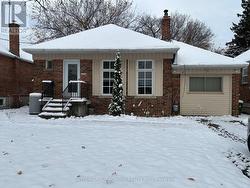 138 POYNTZ AVENUE  Toronto, ON M2N 1J4