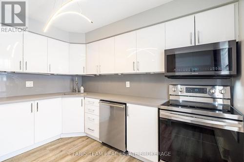 34 - 120 D'Ambrosio Drive, Barrie, ON - Indoor Photo Showing Kitchen