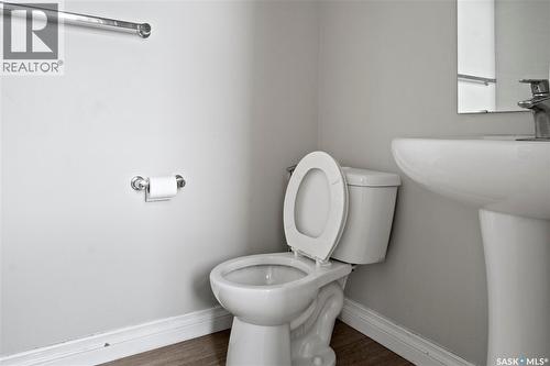 4372 James Hill Road, Regina, SK - Indoor Photo Showing Bathroom
