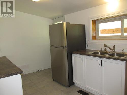 36A Valley Cres, Elliot Lake, ON - Indoor Photo Showing Kitchen With Double Sink