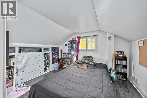 356 Talfourd Street, Sarnia, ON - Indoor Photo Showing Bedroom