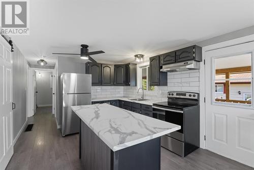 62 Dieppe Ave, Elliot Lake, ON - Indoor Photo Showing Kitchen With Upgraded Kitchen