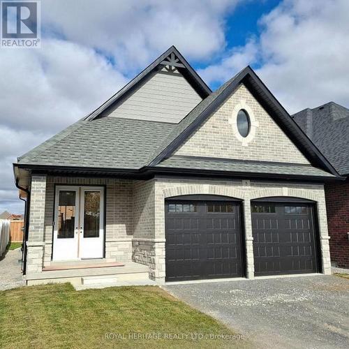 8 St Augustine Drive, Whitby, ON - Outdoor