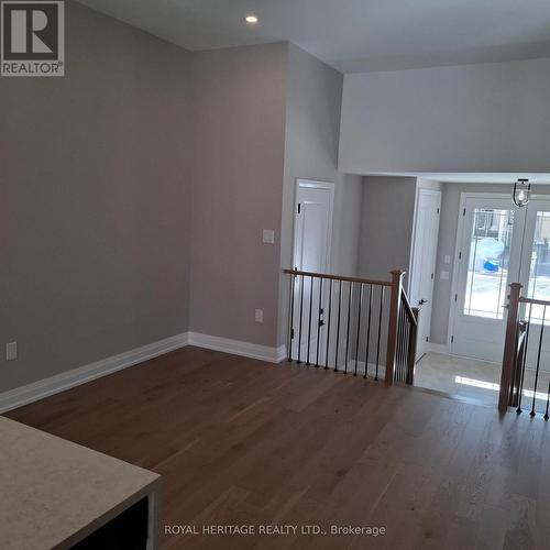 8 St Augustine Drive, Whitby, ON - Indoor Photo Showing Other Room