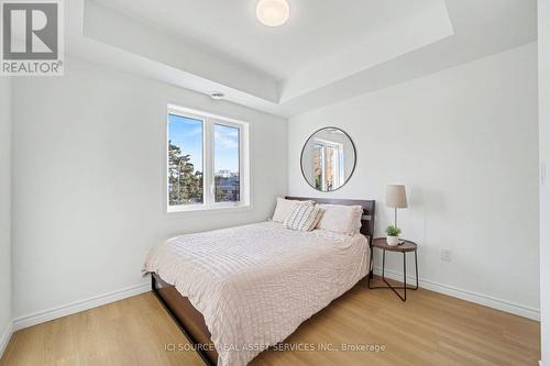 10 - 2 Slessor Boulevard, Grimsby, ON - Indoor Photo Showing Bedroom