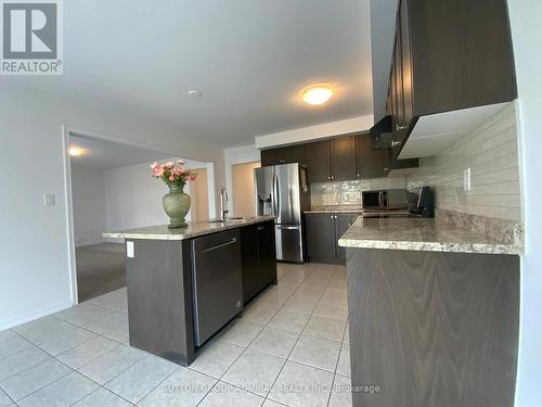 10 Beatty Avenue, Thorold, ON - Indoor Photo Showing Kitchen