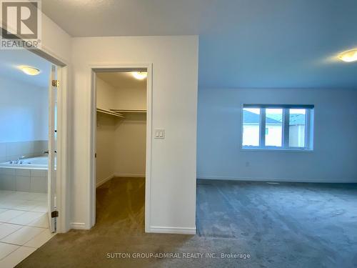 10 Beatty Avenue, Thorold, ON - Indoor Photo Showing Other Room