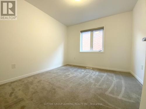 10 Beatty Avenue, Thorold, ON - Indoor Photo Showing Other Room