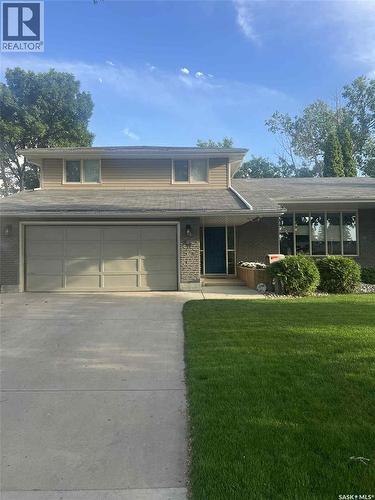 219 Sunset Drive, Regina, SK - Outdoor With Deck Patio Veranda