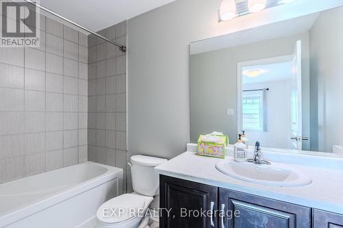 17 Severino Circle, West Lincoln, ON - Indoor Photo Showing Bathroom