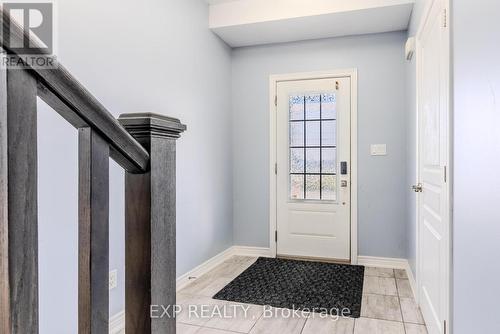17 Severino Circle, West Lincoln, ON - Indoor Photo Showing Other Room