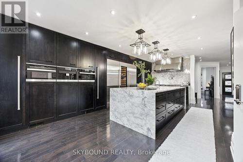 20 Fairview Boulevard, Toronto, ON - Indoor